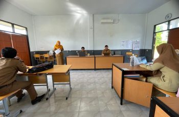 RAPAT SMAN 1 BANTARAN